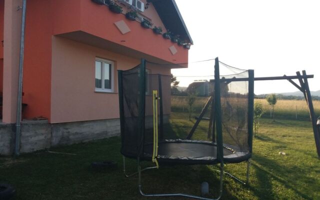 Guest House Macic