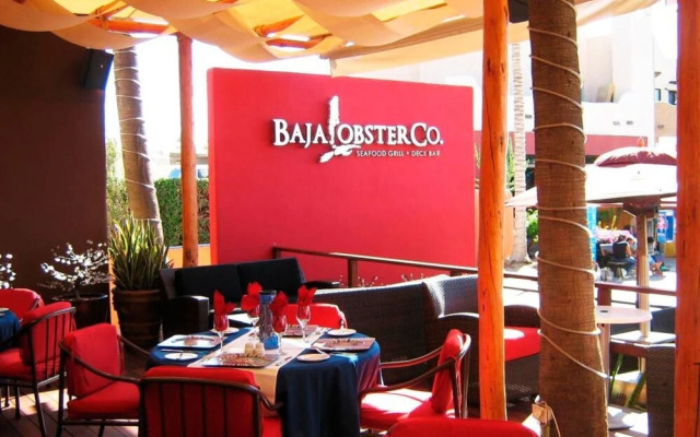 Cozy Studio Sleeps 4 in Marina Bay Cabo