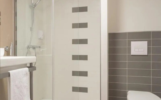 Hôtel Akena Reims Bezannes