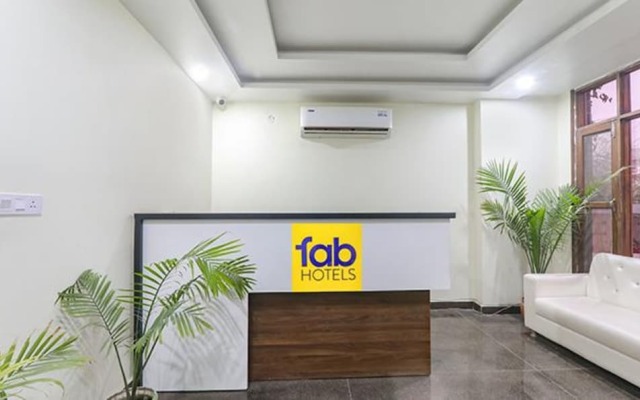 FabHotel The Gahmar Inn