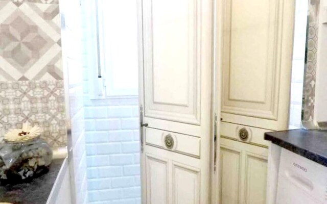 Apartment with 2 Bedrooms in Madrid, with Wifi