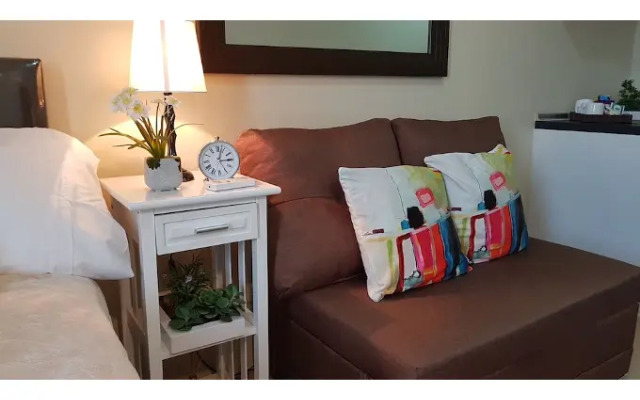 Cozy Studio in Alabang Muntinlupa