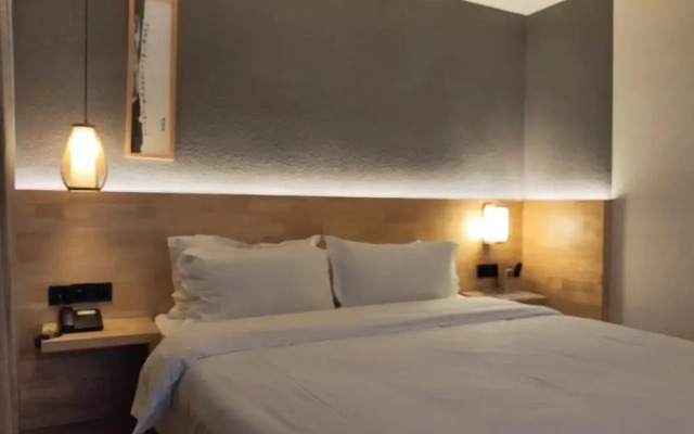 Shuge Arts Hotel