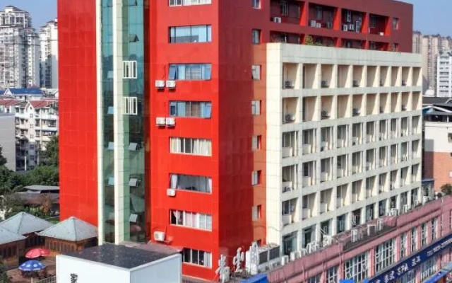 Jiaxin Hotel (Luzhou Bubugao New World) – Exterior – Luzhou
