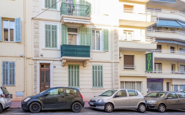 Tassigny Huta Apartment 2