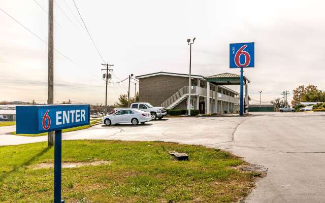 Motel 6 Somerset, KY