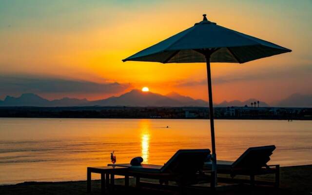 Outstanding Sea View-Azzurra Apartments