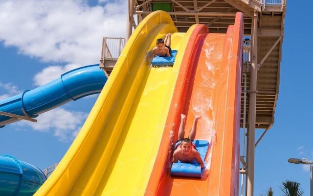 Reunion Holiday Escape