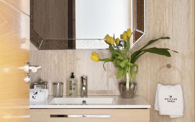 Halcyon Days Apartamento