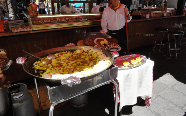 Ocean and Sun Studio Apartment