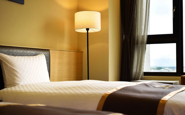 Tsun Huang Hotel