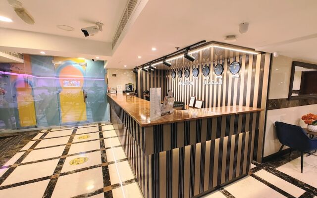 Saffron Hotel