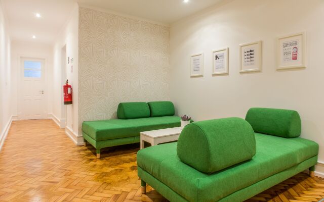 Home Out Rooms & Apartments