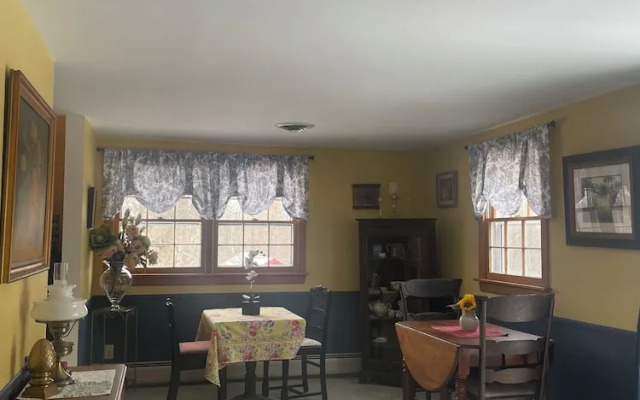 Back Inn Time Bed & Breakfast