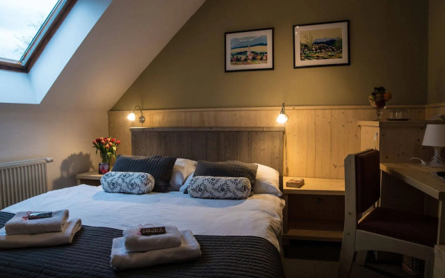 Sojka Resort - Hotel & Drevenice