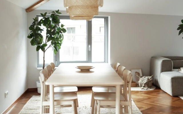 Exquisite 3BR Penthouse w Balc TV & Prkg