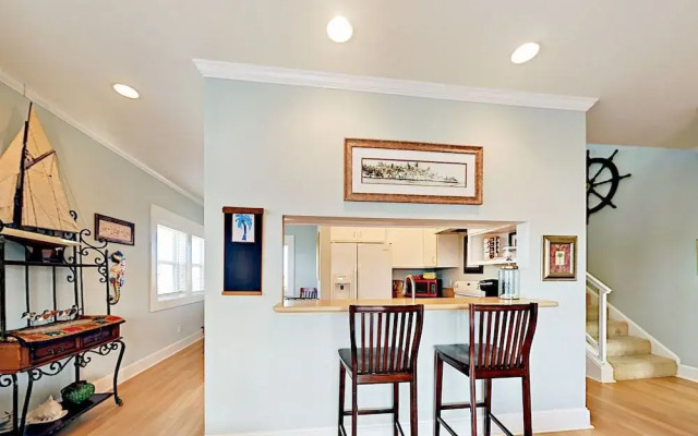 Big Beautiful and Beachside by RedAwning