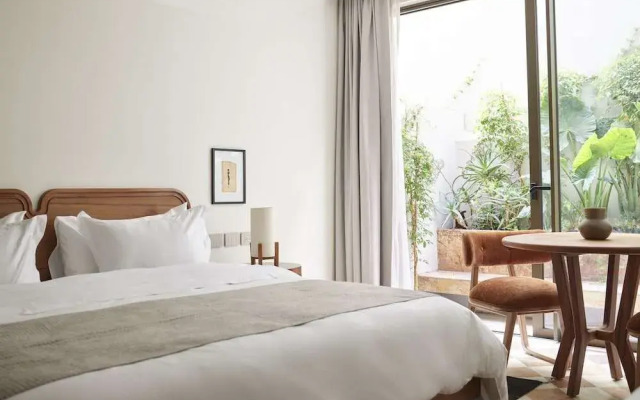 Hotel Dama