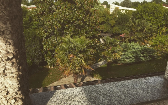 Sunny family apartment in villa - HUMANITAS FORUM IEO