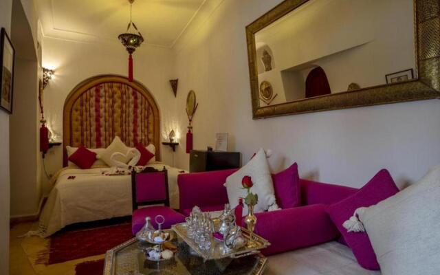 Room in BB - Riad Anabel - Rose Suite