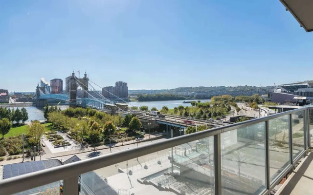 TWO CozySuites at the Banks 18