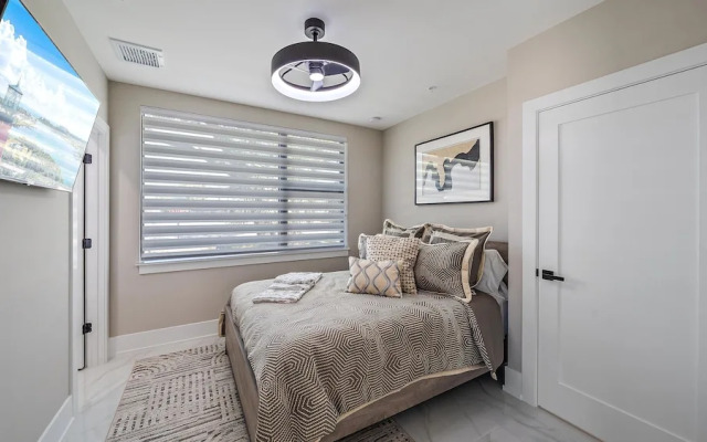 Uptown Oasis 3 Bedroom Townhouse