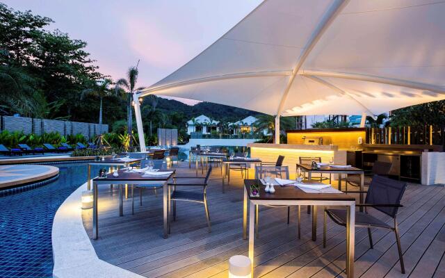 Novotel Phuket Karon Beach Resort And Spa - SHA Extra Plus