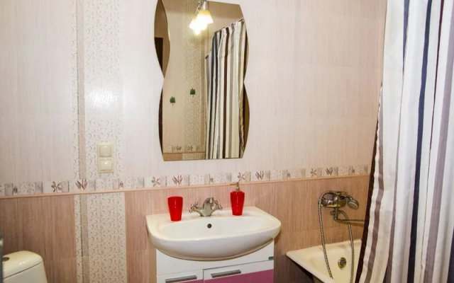 Apartments Rent-Service on str. Marshala Zhukova, 144, f. 108