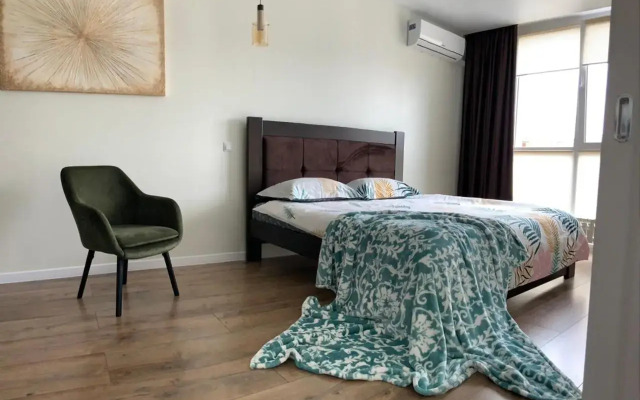 Дизайнерський ремонт&центр& VIP