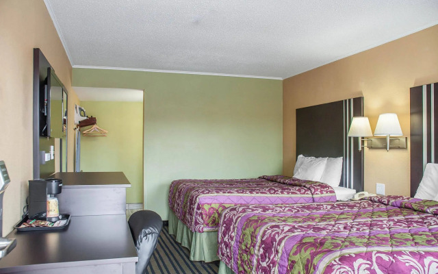 Amherst Inn & Suites