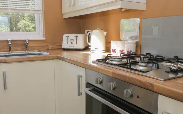 Jonstone Pines Lodge at Cayton Bay Holiday Park