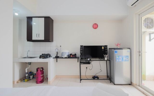 Stylish and Posh Studio Springlake Summarecon Bekasi Apartment
