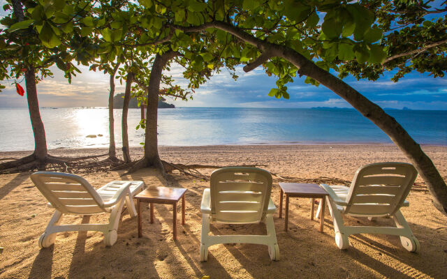 Andalay Beach Resort Koh Libong