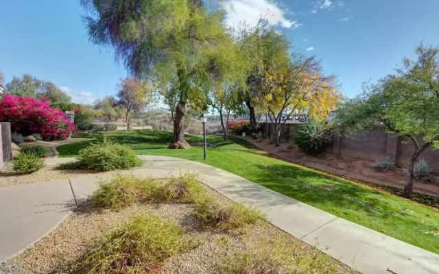 Scottsdale Condo Overlooking Golf Course