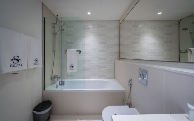 Glamorous 3BR with Marina view