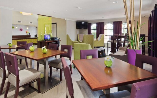 SureStay Hotel by Best Western Deer Park