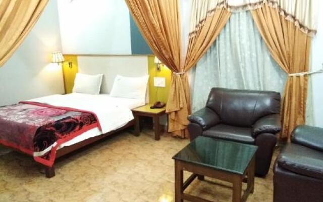 Hotel GGT Grand
