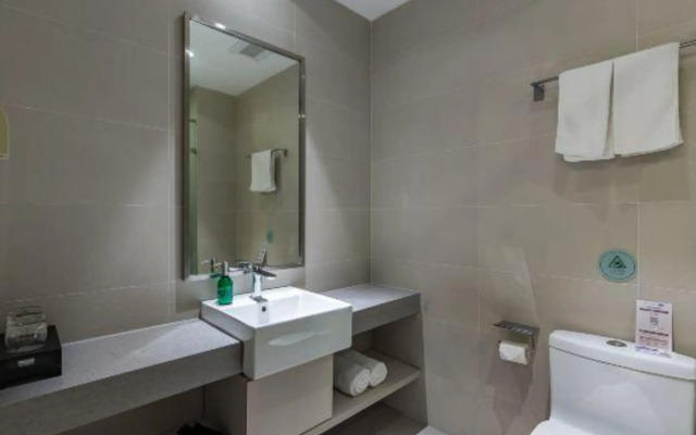 Home business hotel (suqian west lake road bus station)