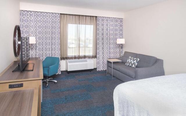 Hampton Inn & Suites LAX El Segundo