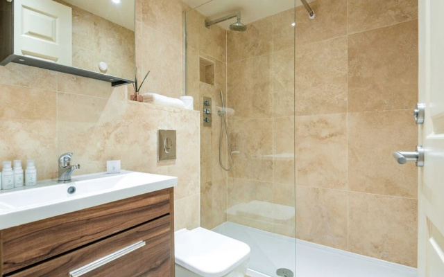 Stunning 3-bed in the heart of London