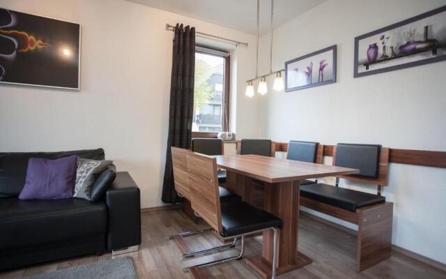 Dr Suren Strasse 13-4