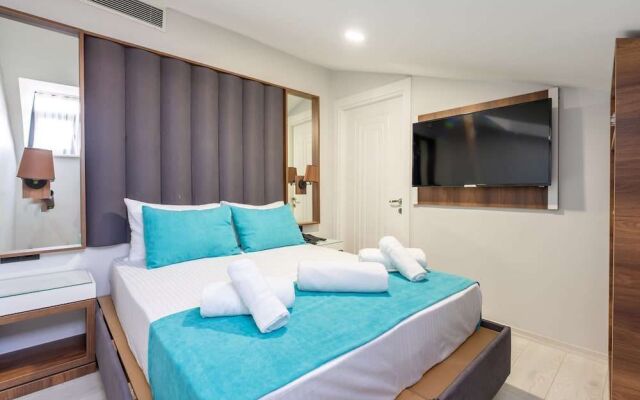 WP White Palace Hotel