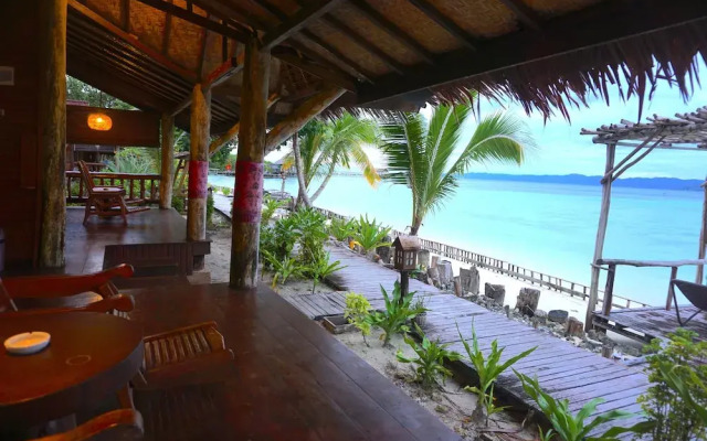 Raja Ampat Dive Lodge