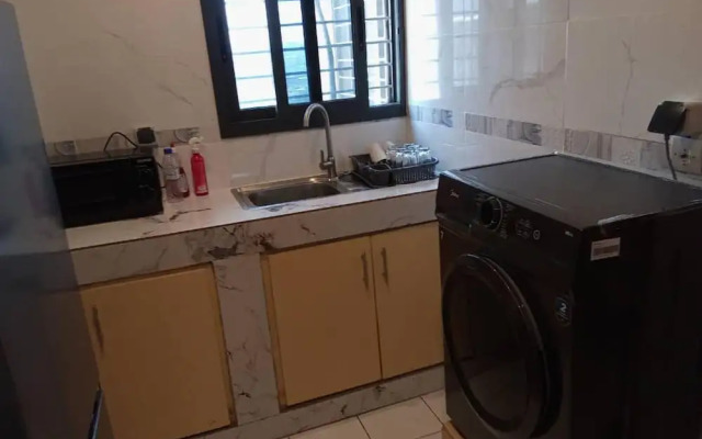 We Offer you a Lovely 1-bed Apartment in Abidjan