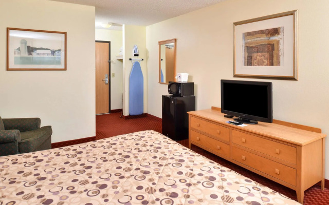 Americas Best Value Inn & Suites Spring Valley