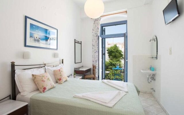 Hotel Dina