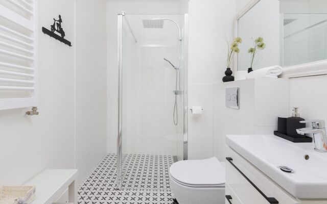 Gdańsk Apartment Vespa by Renters