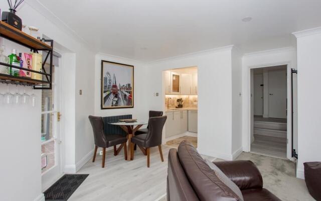 Homely 2 Bedroom Apartment in Maida Vale