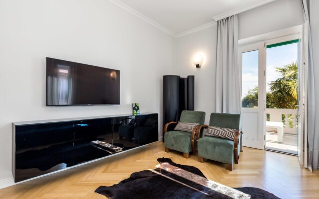 Stunning Apartment in Lovran With Wifi and 3 Bedrooms