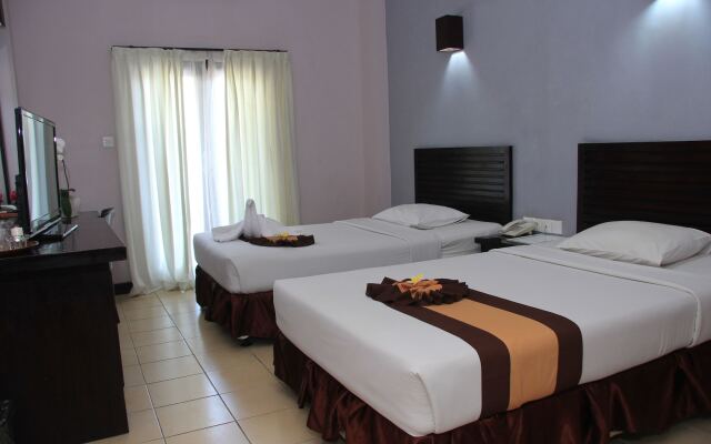 Grand Santhi Hotel